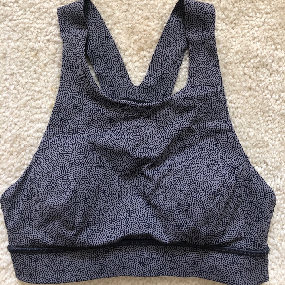 Lulu lemon High Neck Sports Bra - size 4